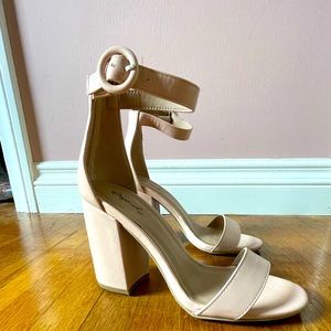 Qupid Chunky Heel Heels. Color Baby Pink. Size 6.